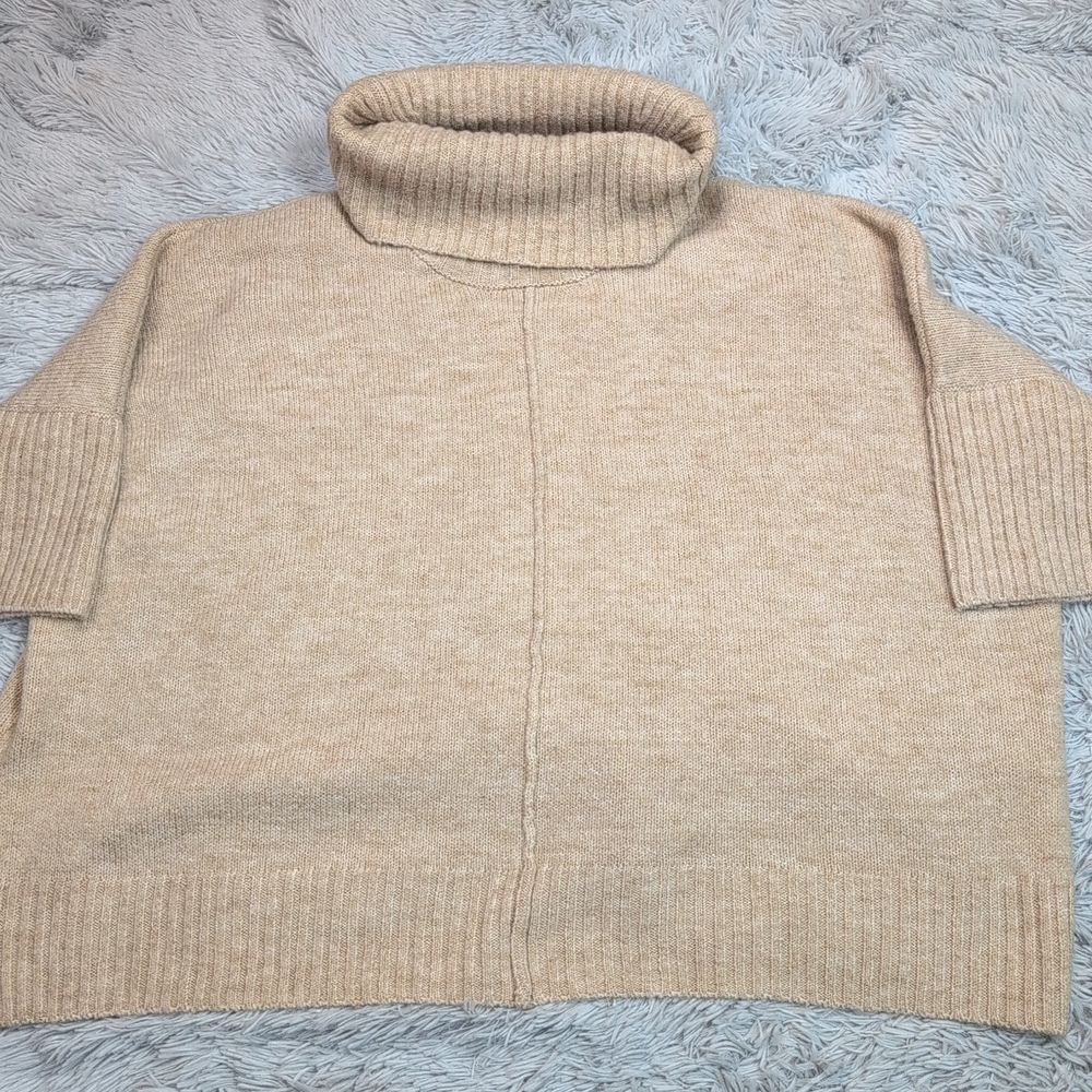 Olive Oak Sweater‎ Womens S M Biege Turtleneck Oversized Cozy Comfort Preppy